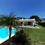 Villa Bua